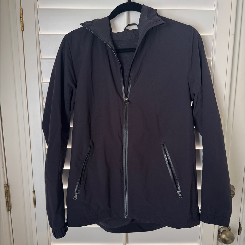 Lululemon Black Lightweight Rain Jacket - Size 6